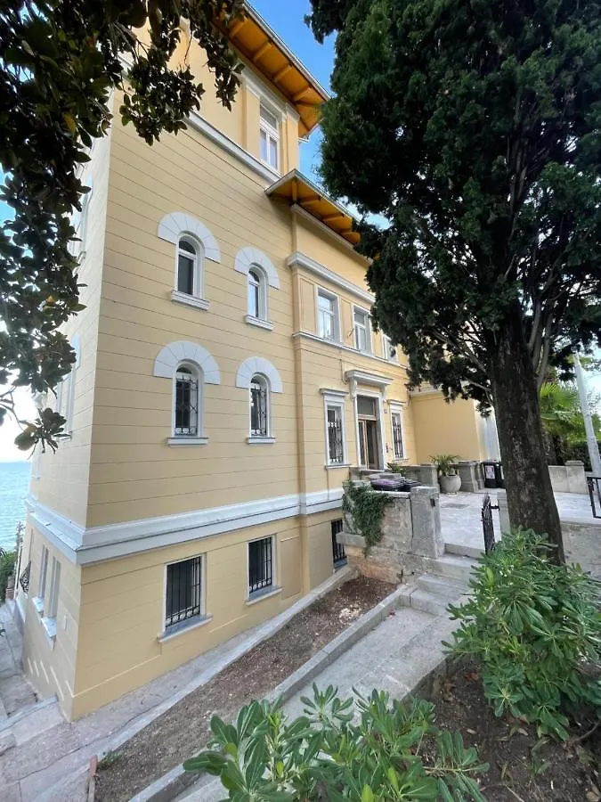 Apartment Opulence Luxury Spa Suite - Private Access To Beach In Opatija